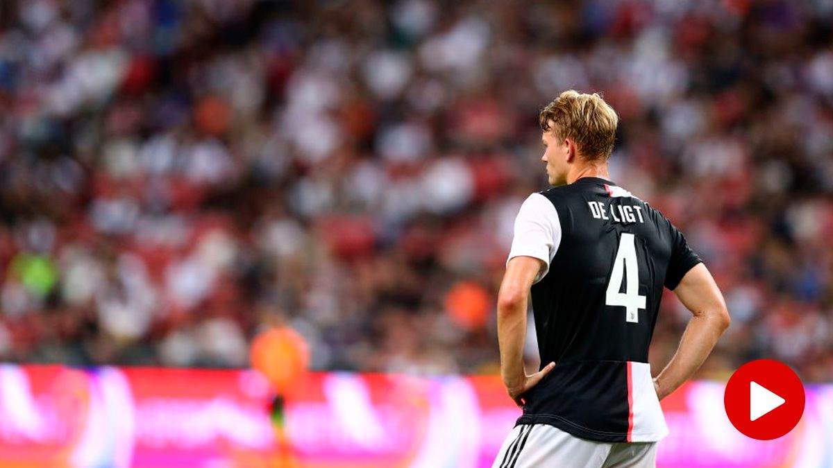 A Double Error Of De Ligt And Buffon Costs Juventus A Draw