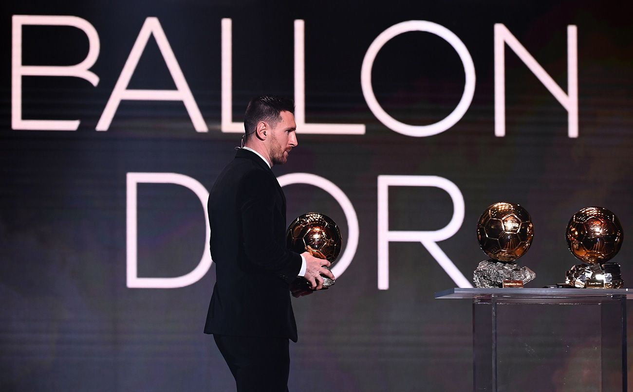 Leo Messi, with the Balloon of Gold 2019