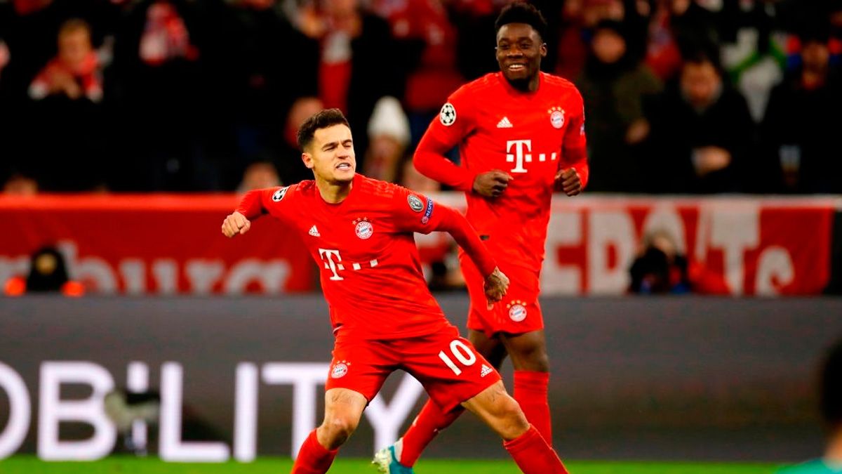 Philippe Coutinho celebrates a goal with Bayern Munich in the Champions League