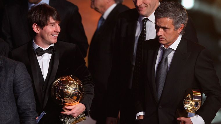 Leo Messi and José Mourinho in a Golden Ball gala
