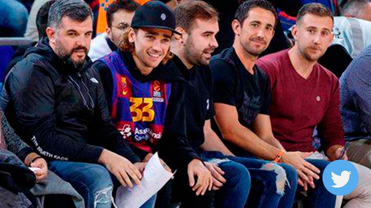 Antoine Griezmann, witnessing a match of the Barça of basketball