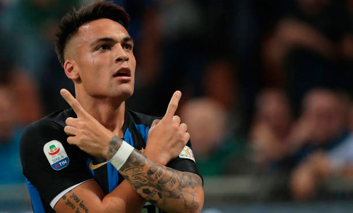 Lautaro Martínez likes to the Manchester United