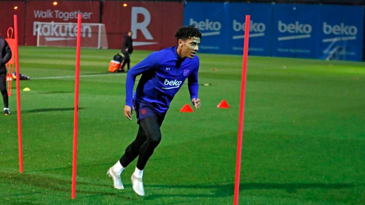 Jean-Clair Todibo in a training session of Barça | FCB