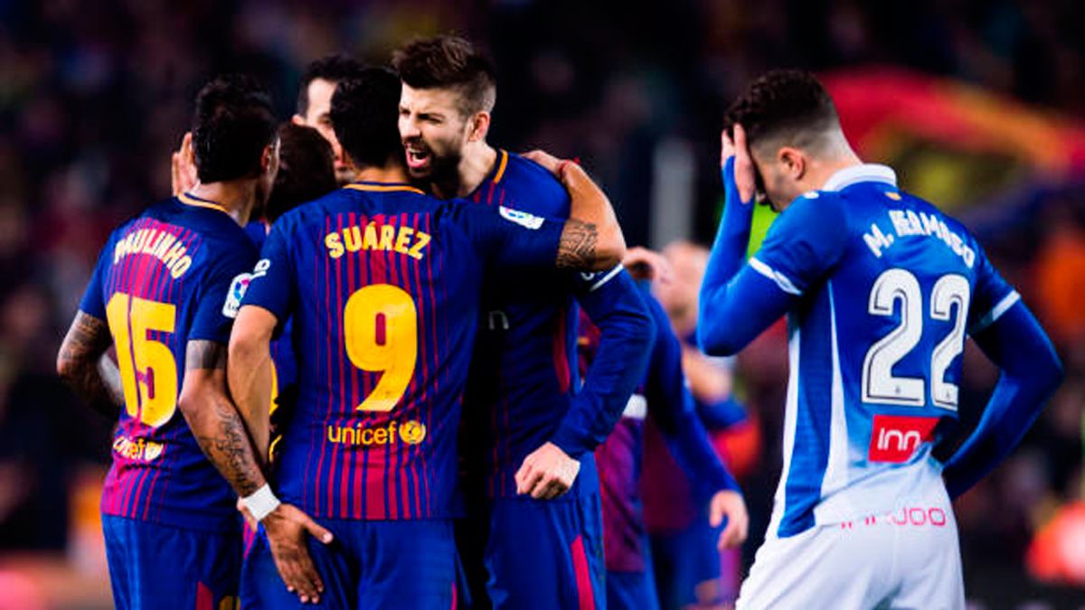 Tangana en un derbi entre Espanyol y Barcelona