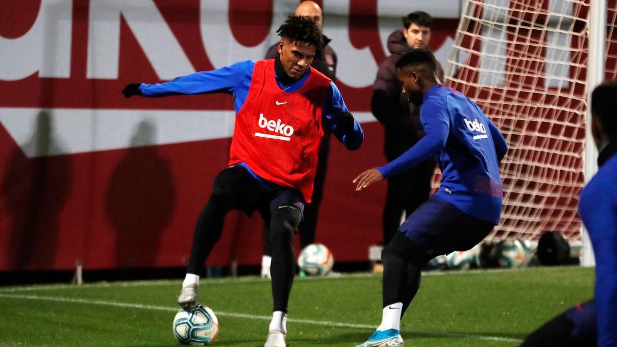 Jean-Clair Todibo, in a training session of Barça | FCB