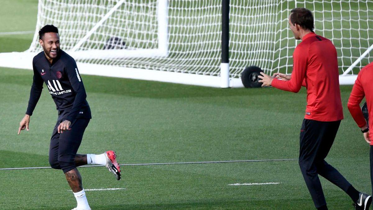 Neymar and Thomas Tuchel in a training session of PSG