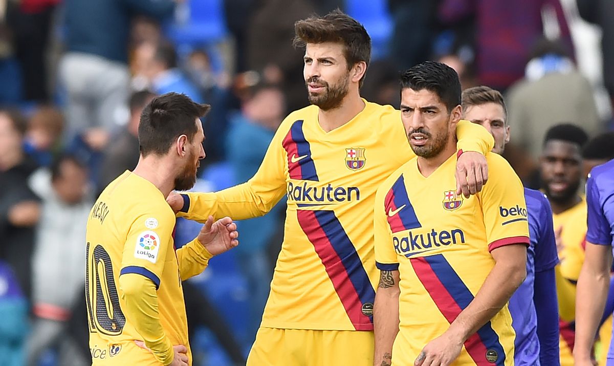 Messi, Piqué y Suárez, tras un partido