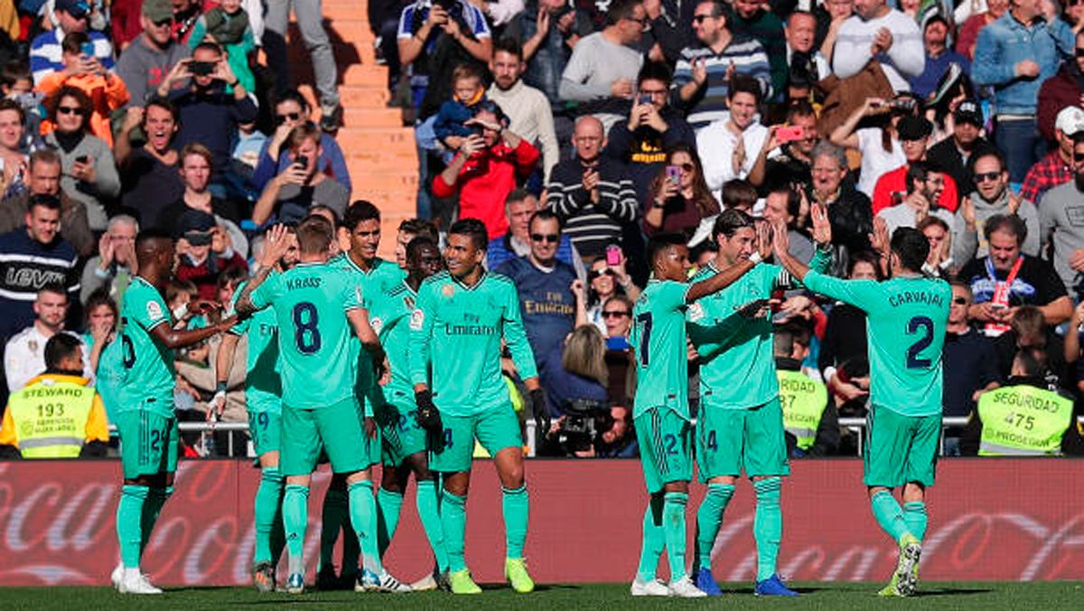 Jugadores de Madrid, celebrando un gol