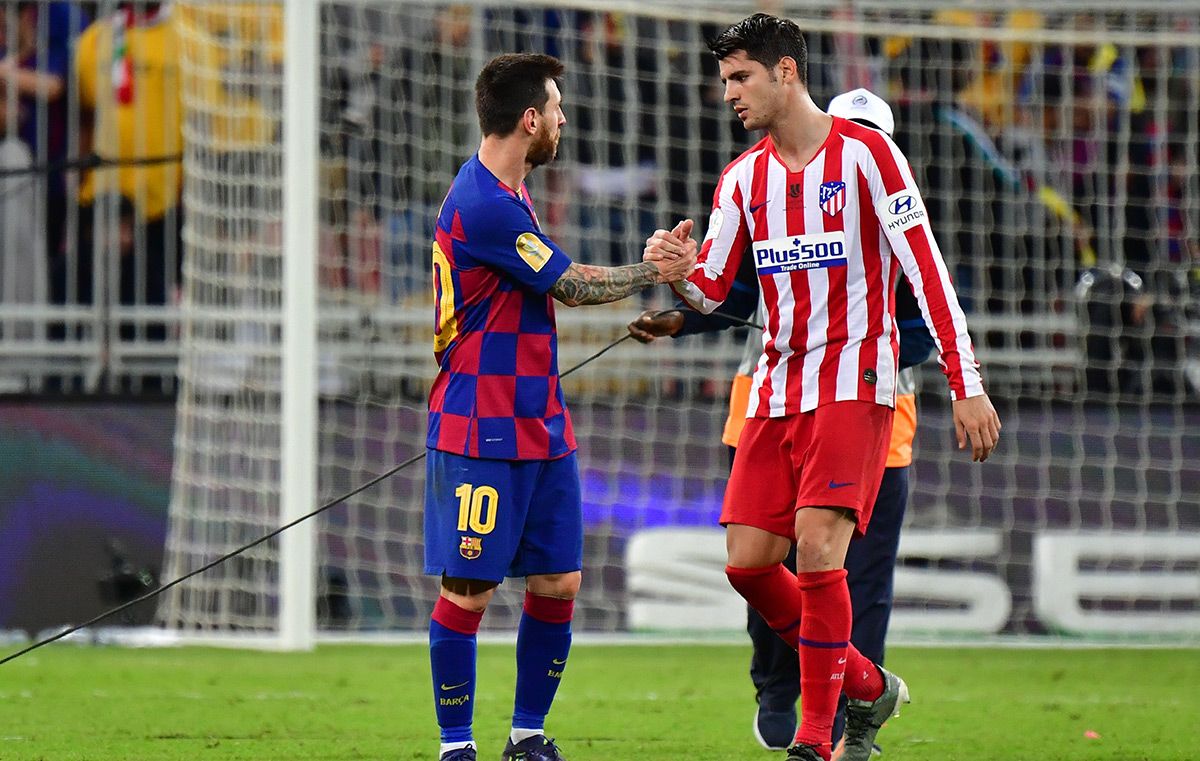 Leo Messi and Álvaro Morata, giving a hand shake after the Barça-Atlético