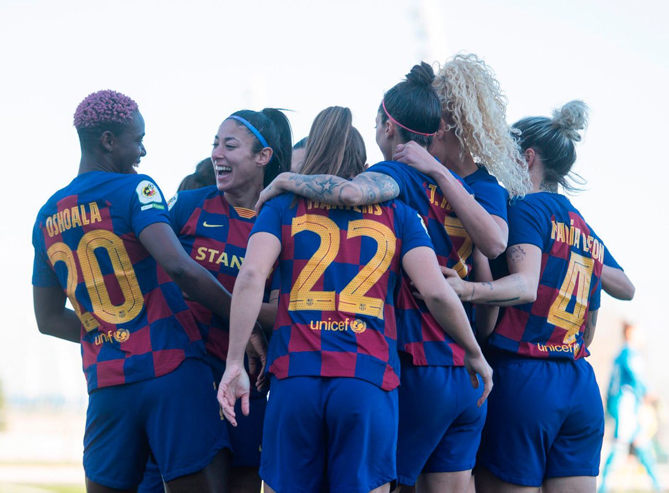 Las jugadores del Barça Femení celebran un gol / Foto: Twitter FCB Femení
