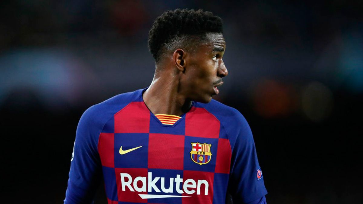Junior Firpo in a match of Barça in the Champions League