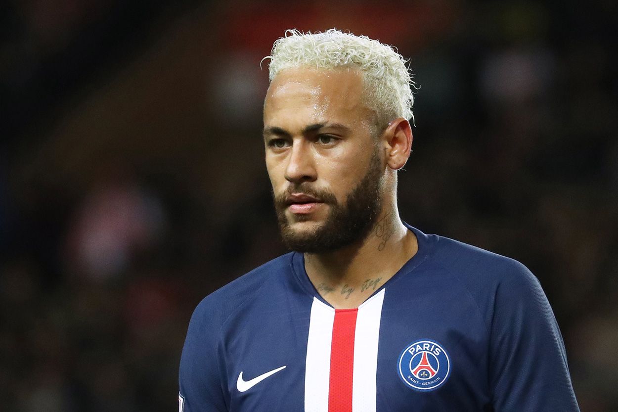 Neymar Jr en un partido con el PSG