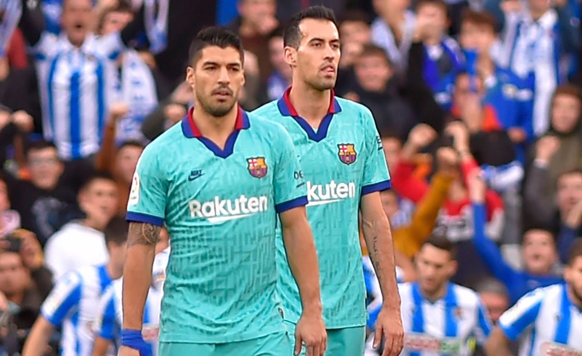 Busquets y Suárez en el partido contra la Real