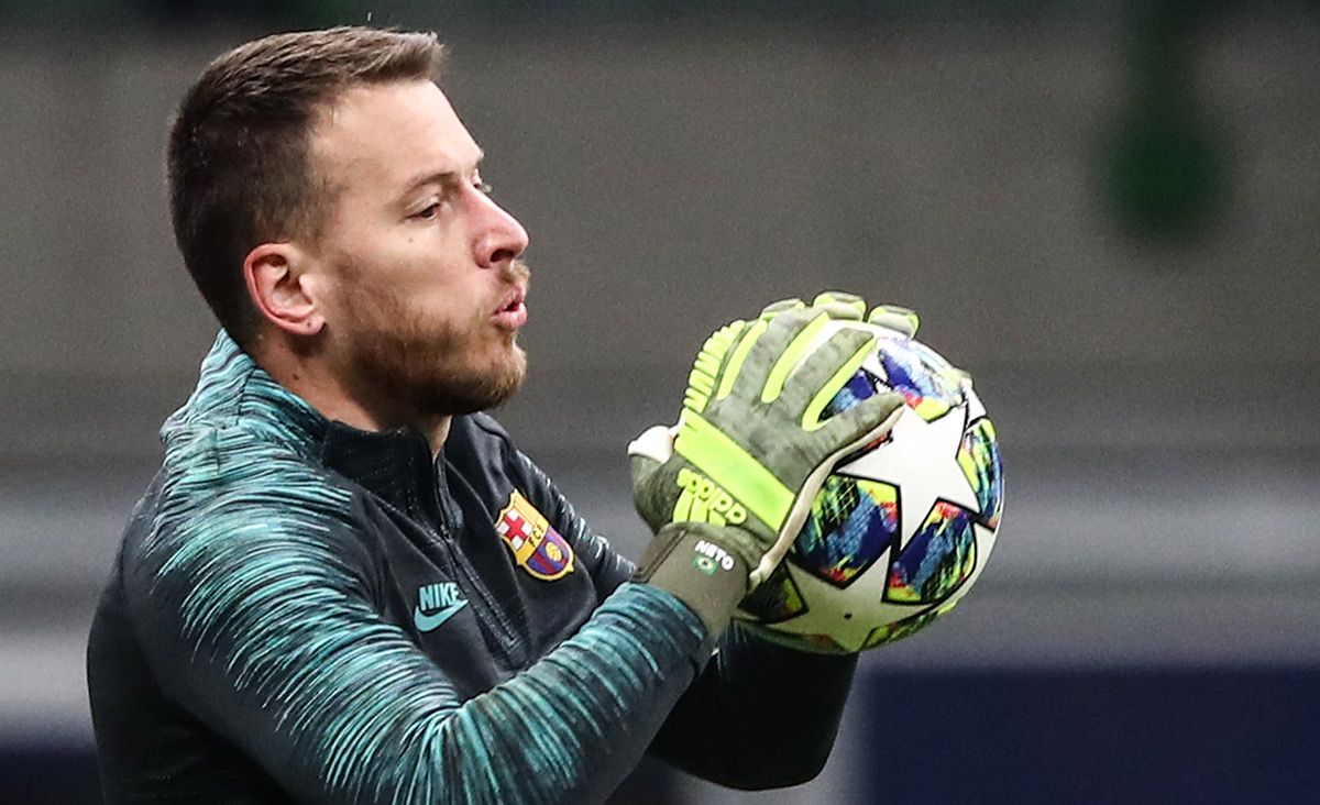 Neto Murara, durante un entrenamiento con el FC Barcelona