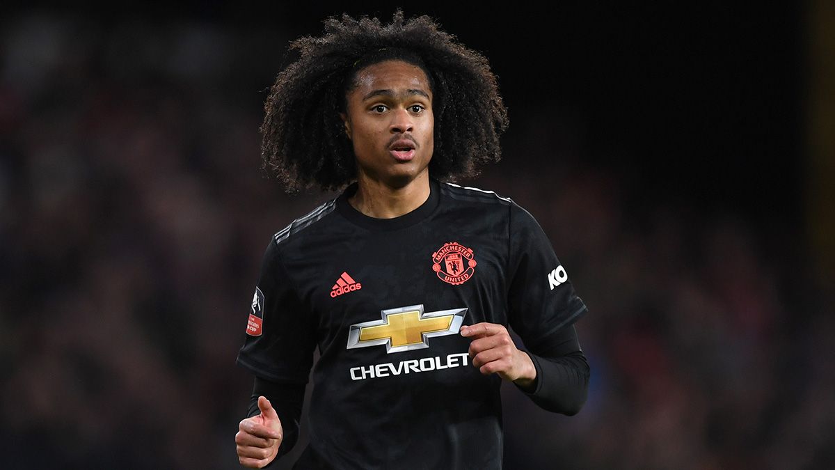 Tahith Chong, possible target of Barça, in a match of Manchester United