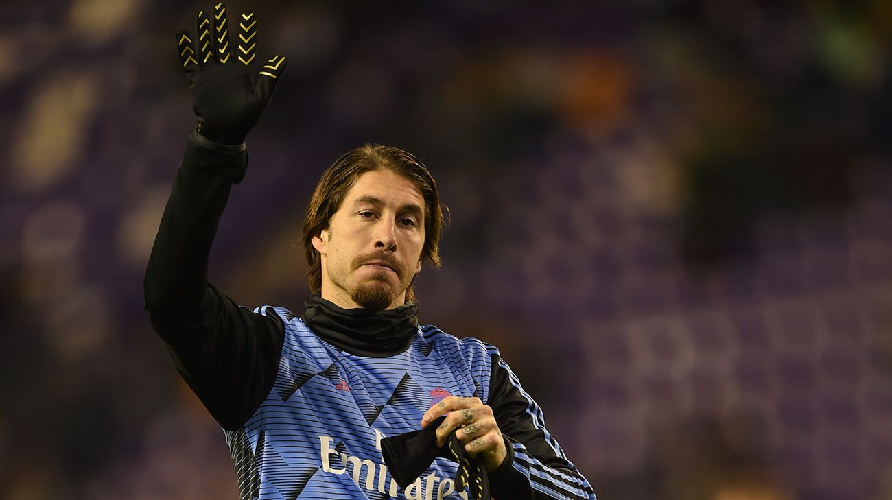 Sergio Ramos en el calentamiento en Valladolid