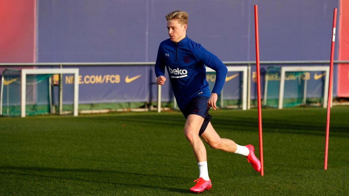 Frenkie de Jong in a training session with Barça | FCB