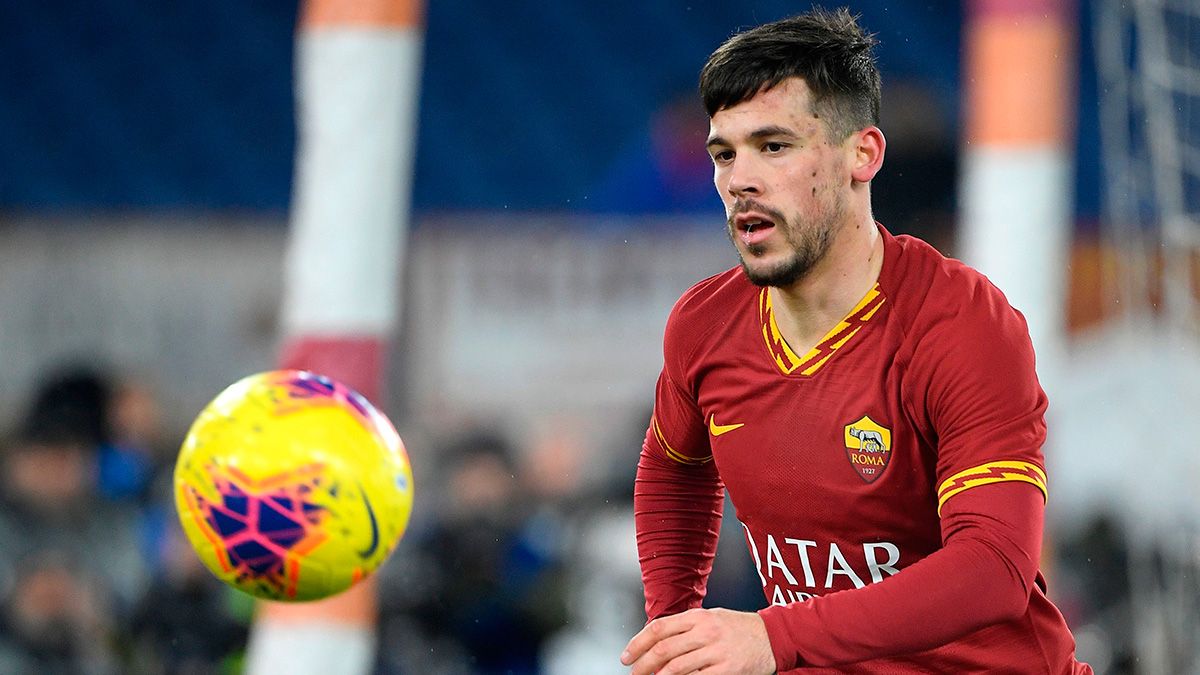 Carles Pérez en un partido con la Roma en la Serie A