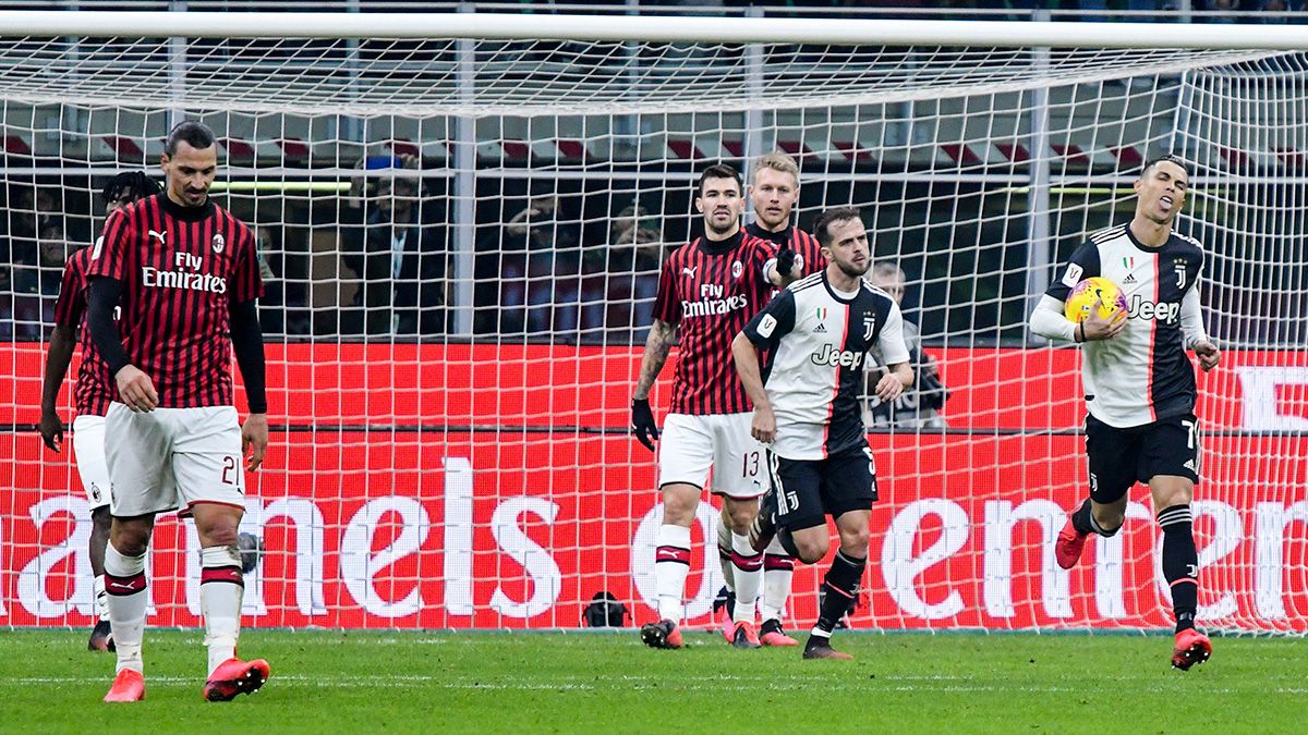 Cristiano Ronaldo tras marcar un penalti en un Milan-Juventus de Coppa Italia