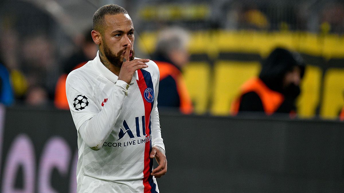 Neymar in a match of PSG in the Champions League