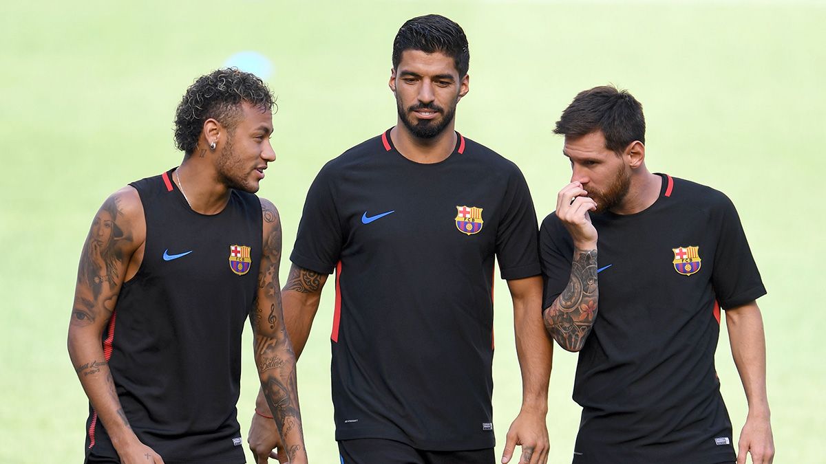 Neymar, Luis Suárez y Leo Messi en un entrenamiento del Barça
