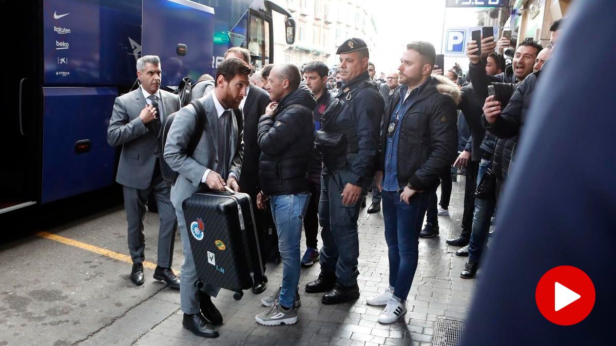 Leo Messi desató la locura a su llegada a Nápoles