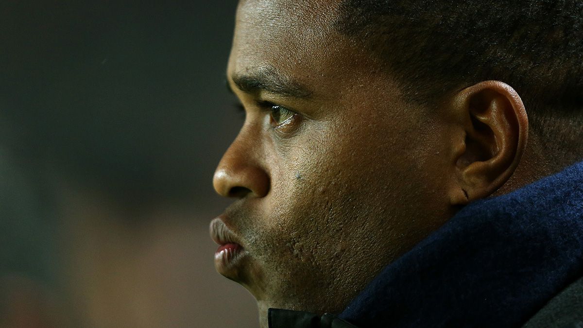 Patrick Kluivert, director de cantera del Barça, en un partido amistoso