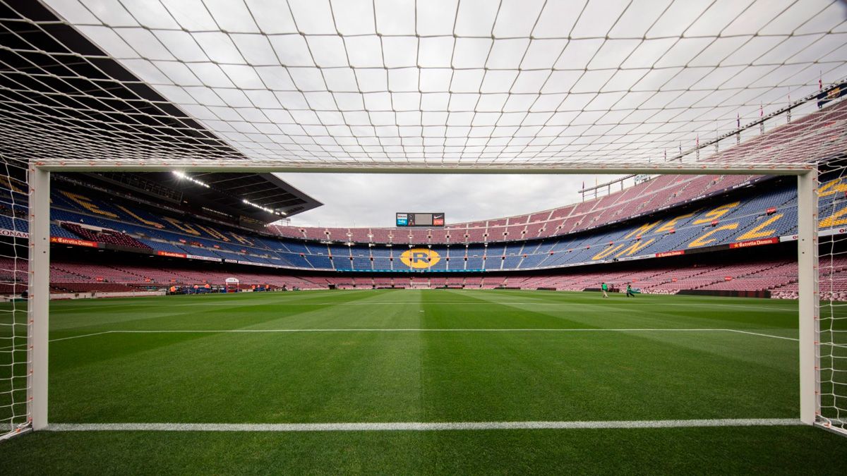 La imagen del Camp Nou desde detrás de una de las porterías | FCB