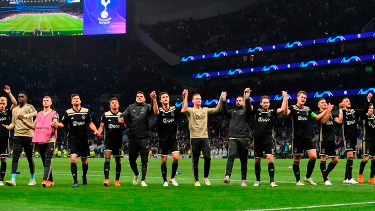 The players of Ajax celebrate a win in the 2018-19 Champions League
