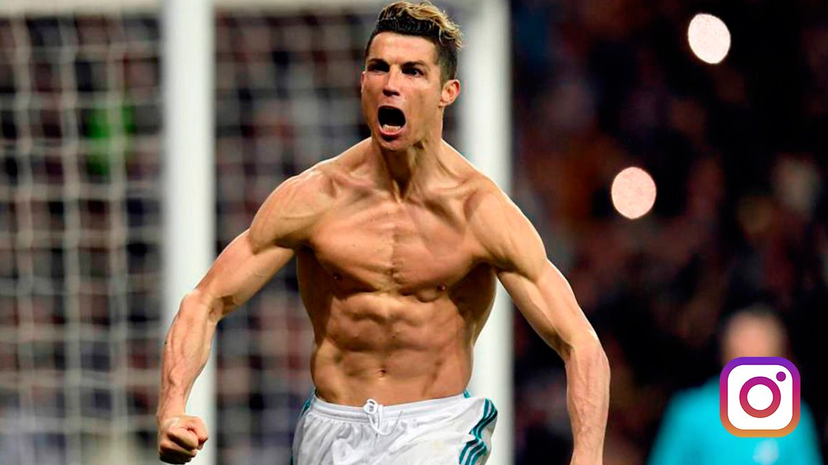 Cristiano Ronaldo, showing his musculature in an image of archive