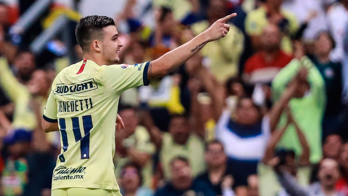 Nicolás Benedetti celebra un gol con el Club América