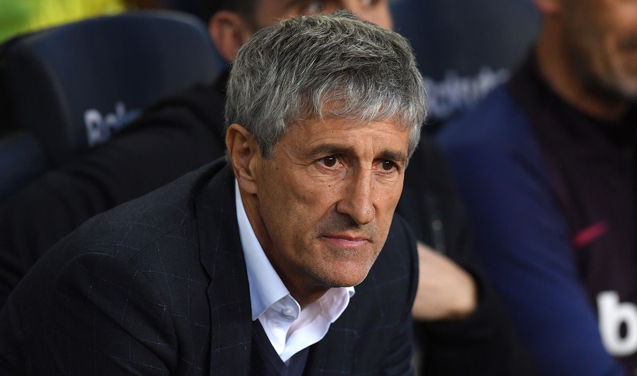 Quique Setién in the bench of the Barcelona