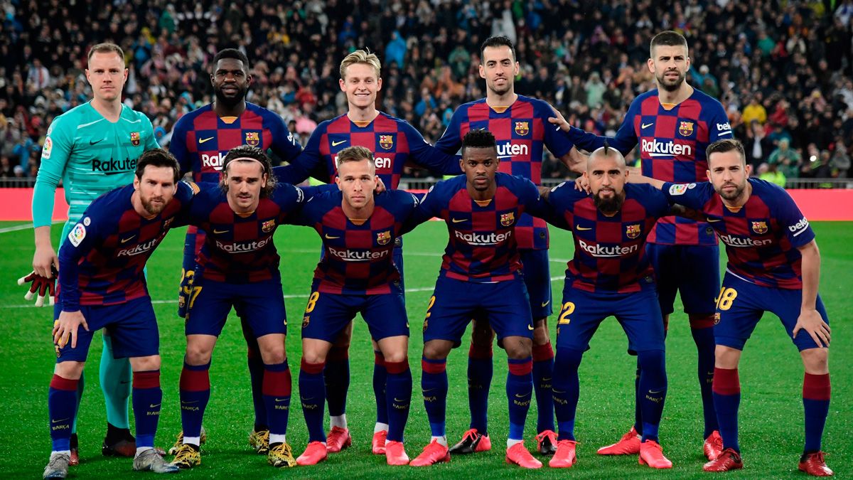 The players of Barça before a match of LaLiga