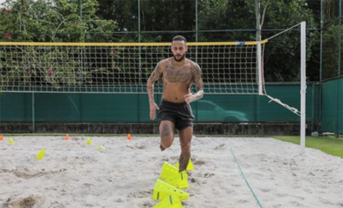 Neymar Jr, entrenándose en su mansión de Mangaratiba