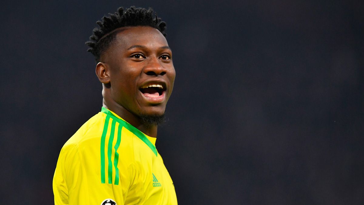 André Onana in a match of Ajax in the Champions League