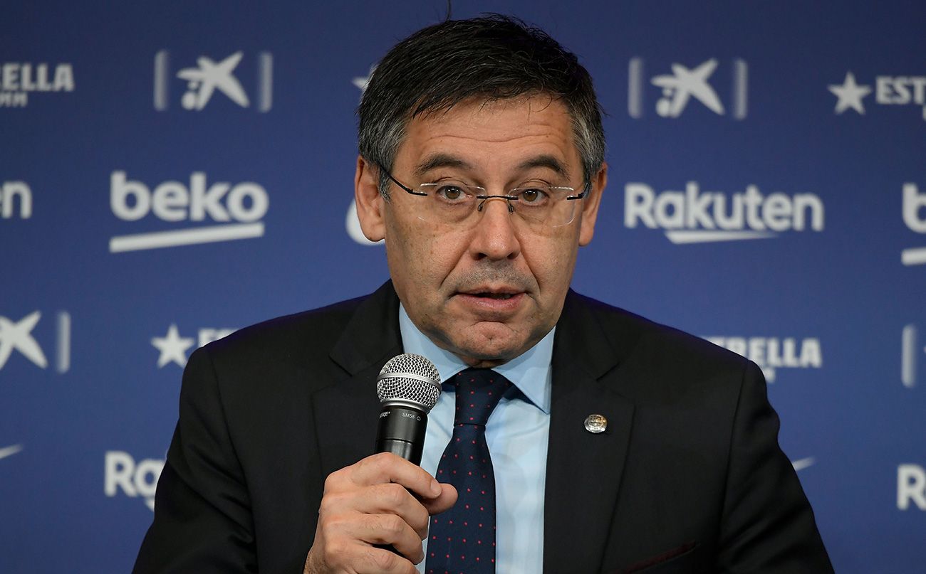 Bartomeu responde a una pregunta en una rueda de prensa