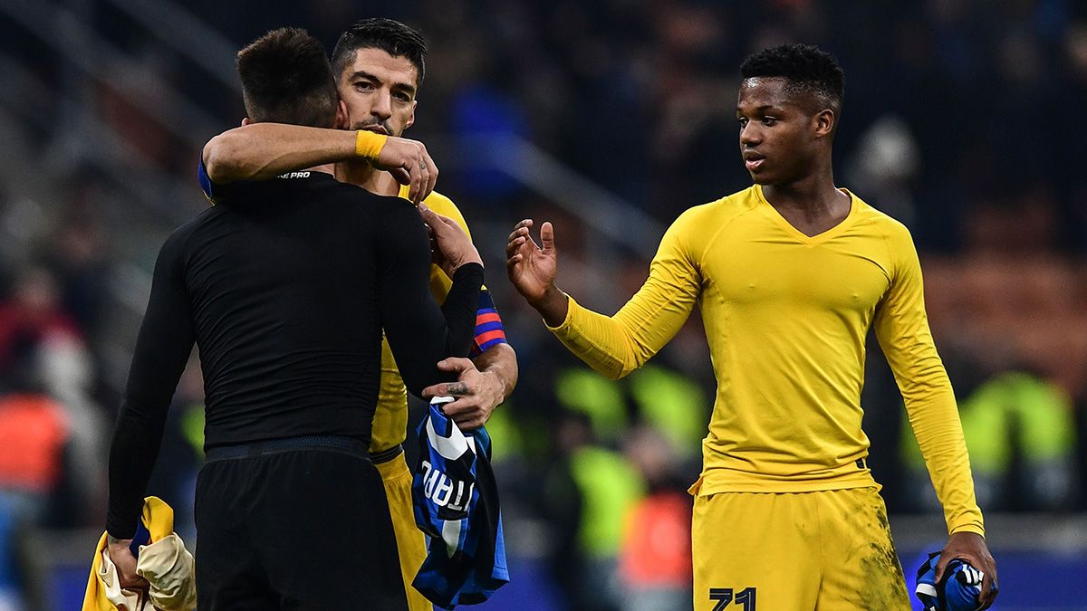 Lautaro Martínez and Luis Suárez after an Inter Milan-Barça