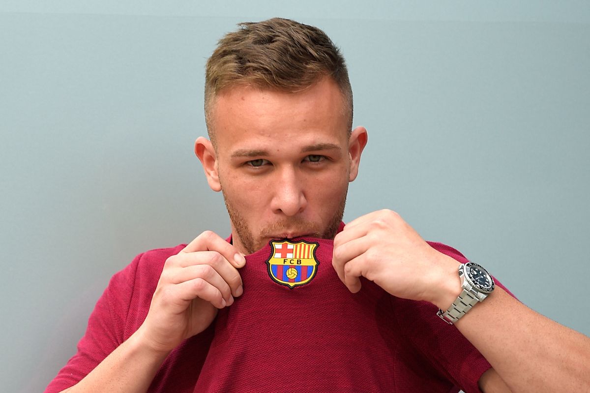 Arthur, the day of his presentation with the Barça