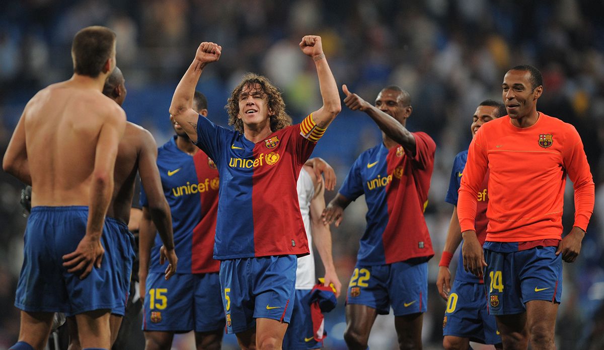 Los jugadores del Barça, celebrando en el Bernabéu