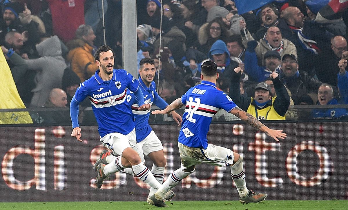 Italian players celebrating a goal