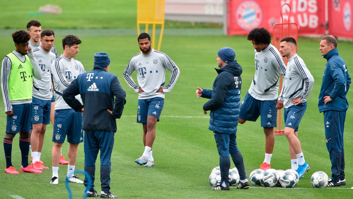 Los jugadores del Bayern de Múnich en un entrenamiento previo al regreso de la Bundesliga