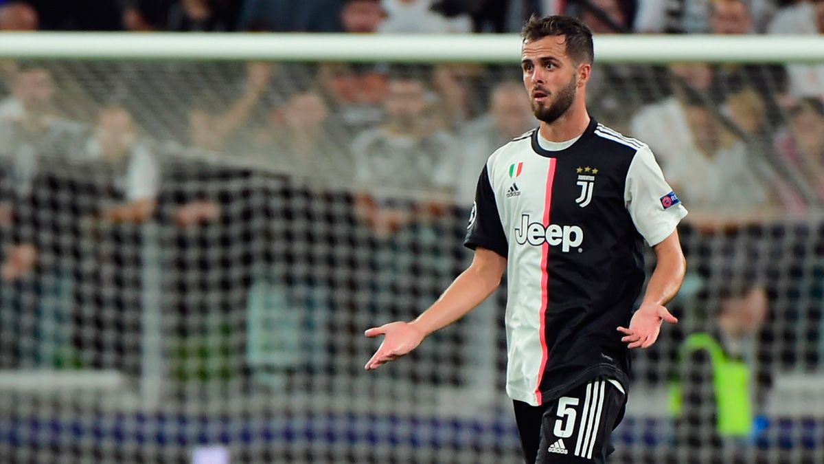 Miralem Pjanic in a match of Juventus in the Champions League