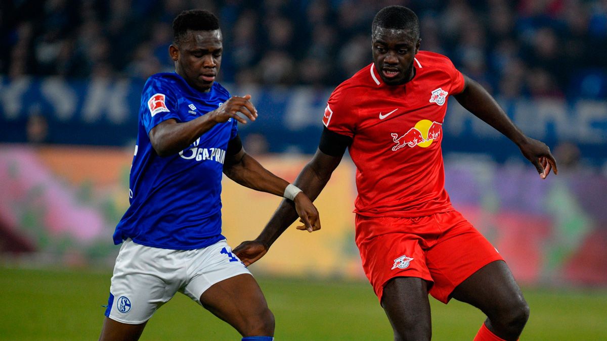 Dayot Upamecano in a match of RB Leipzig in the Bundesliga