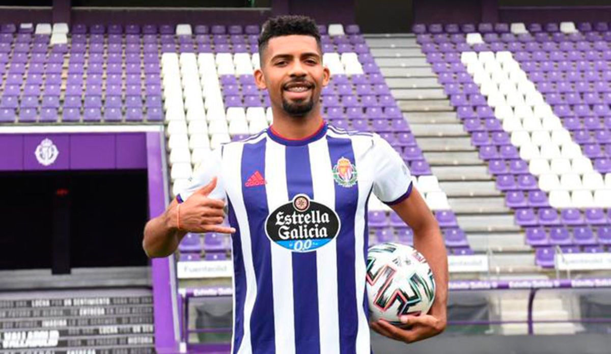 Matheus Fernandes, presented officially with the Real Valladolid