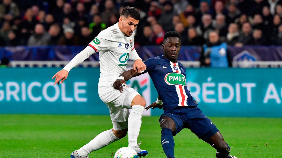 Houssem Aouar in an Olympique Lyon-PSG of the French Cup
