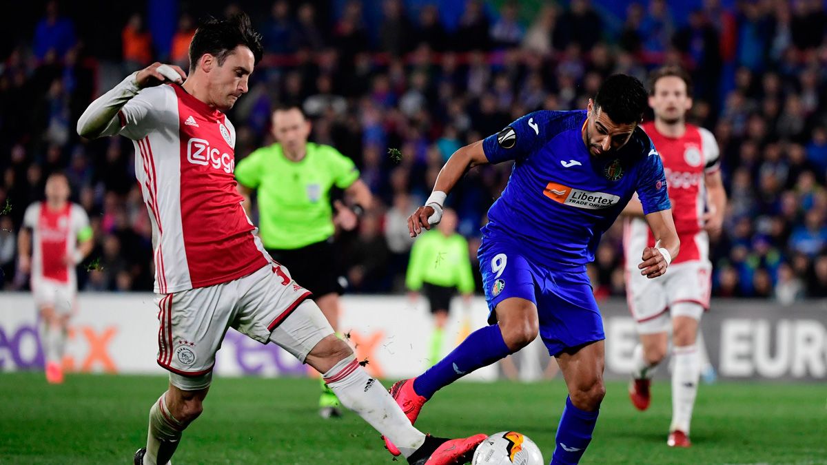 Nicolás Tagliafico in a match with Ajax in the Europa League