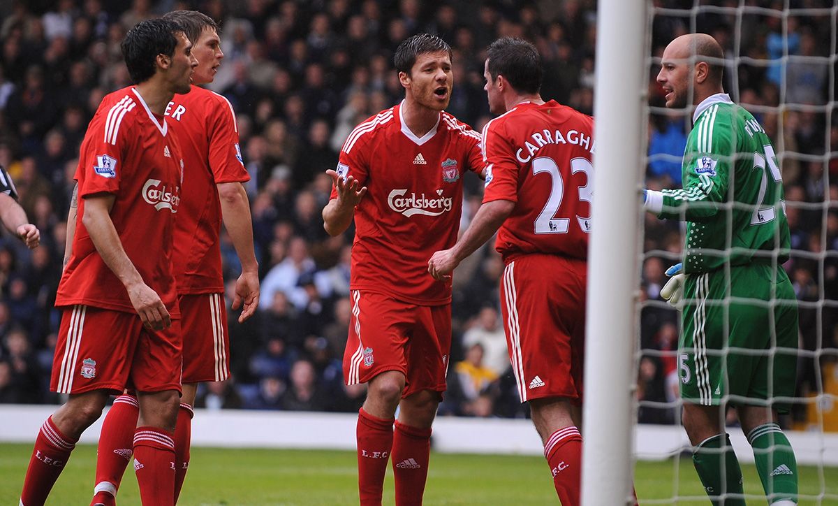 Several players of the Liverpool argue in a played