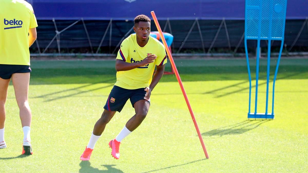 Ansu Fati in a training session of Barça | FCB