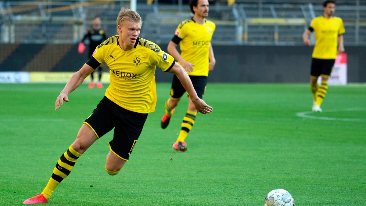 Erling Haaland in a match of Borussia Dortmund in the Bundesliga