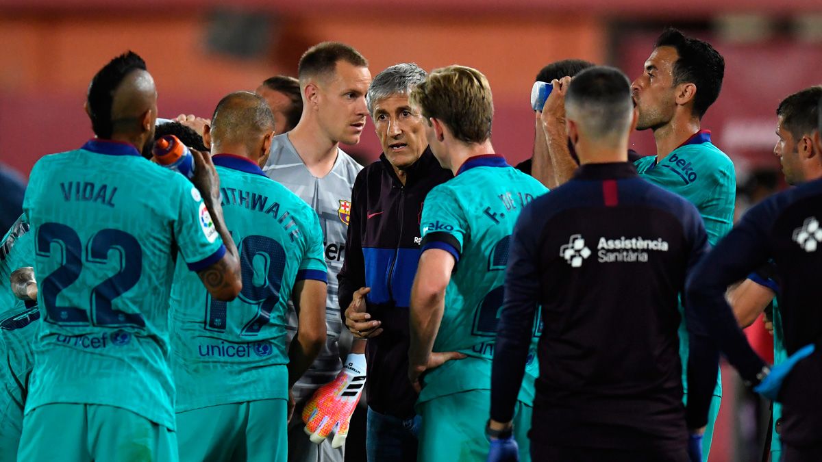 Quique Setién en un partido del Barça en LaLiga